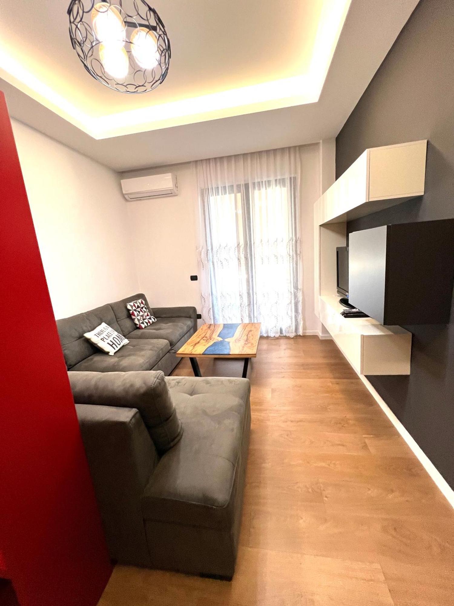 Downtown Grand Comfort Tirana Exteriér fotografie